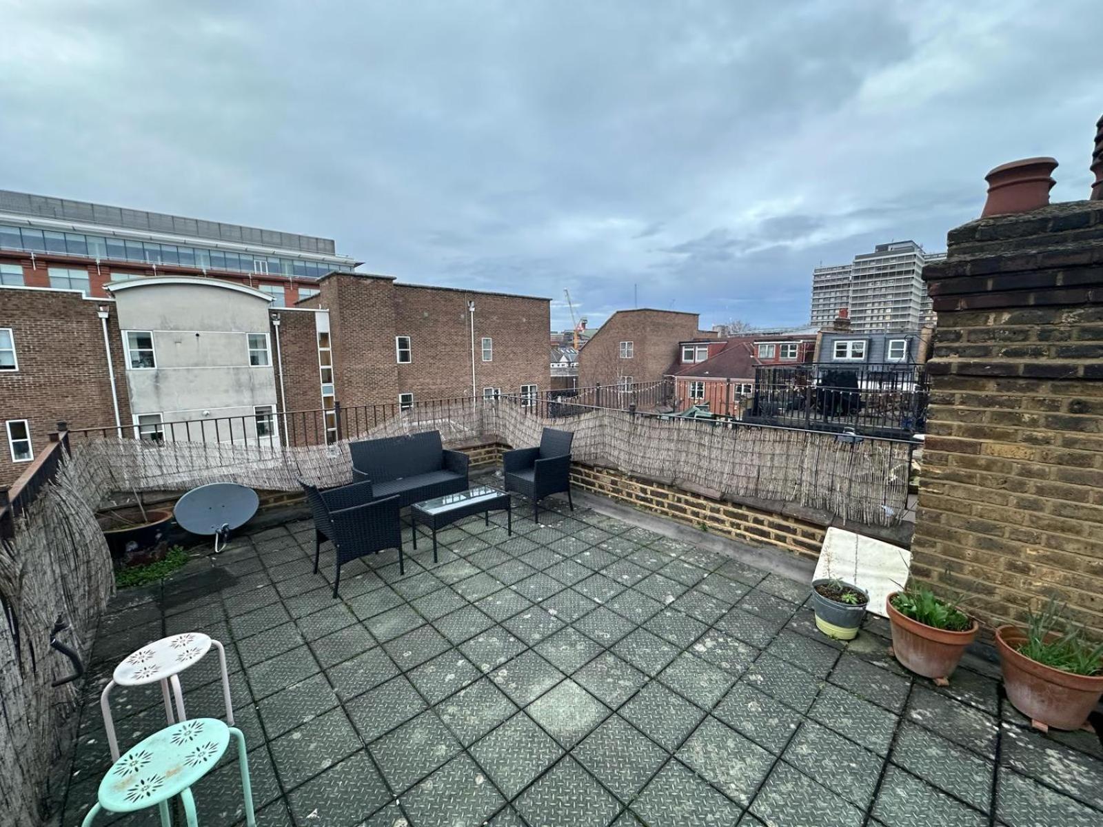 Lovely 3 Bedroom Maisonette With Private Roof Terrace In Hammersmith Лондон Екстер'єр фото